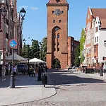 Stare Bulvar, Old Town, Snake